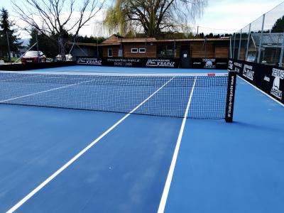 Kostenlose Nutzung Hardcourt Tennisplatz 